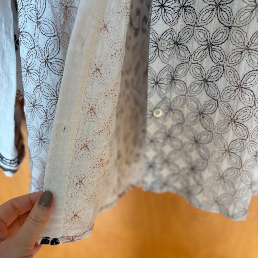 Soft Surroundings Talia Tunic White XL Embroidered Floral Long Sleeve Button - Picture 3 of 11